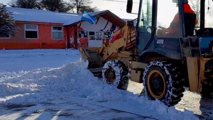 Municipio: Tareas del Operativo Invierno en Tolhuin