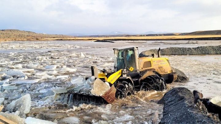 Vialidad: Trabajan contra el deshielo en el paso fronterizo Radman
