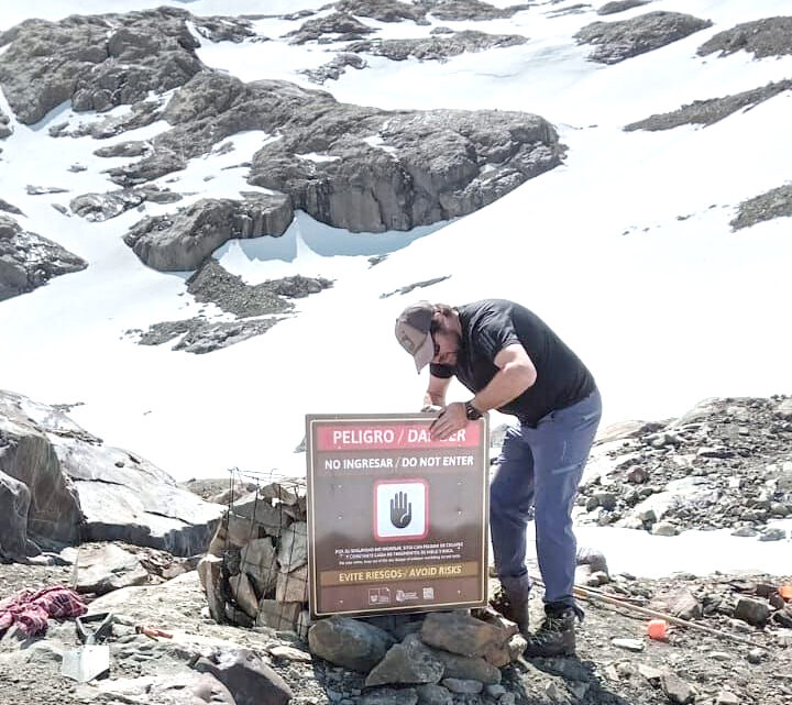 Restringen el ingreso a las cuevas de hielo del Glaciar Vinciguerra