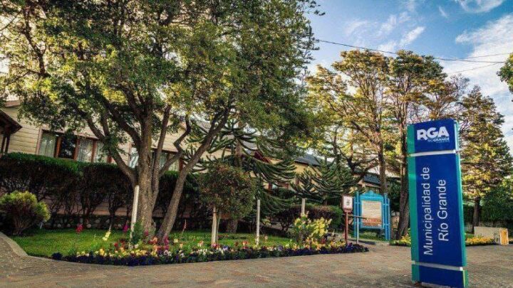 Promesa del Intendente : Los contratados municipales irán paulatinamente a Planta Permanente