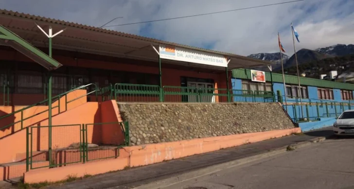 Crisis en la Escuela 16 de Ushuaia: La falta de docentes agrava la situación educativa