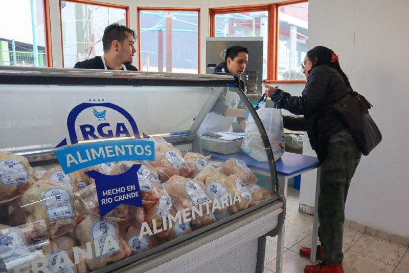 Municipio: Abren el Punto de Ventas de «RGA Alimentos» en el Paseo Canto del Viento