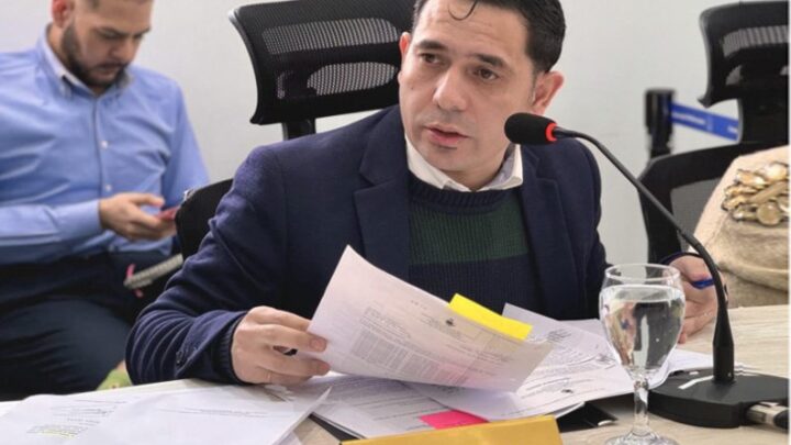 Comisiones: Concejal Federico Runín: “Buscamos una solución integral para el barrio AGP”