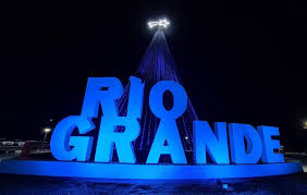 Se esperan cortes y desvíos de calles de Rio Grande por el encendido del arbolito.