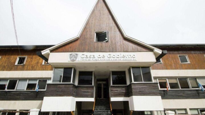 El gobierno decretó el aumento salarial y de las asignaciones familiares