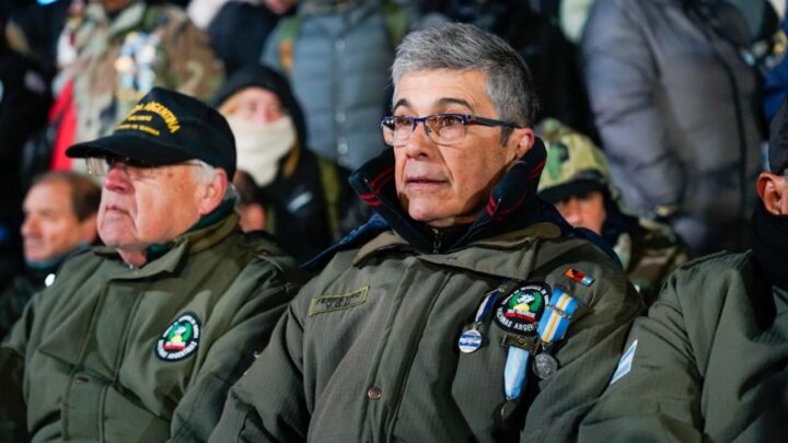 Los veteranos volvieron a pedir en la Vigilia por el desarme del radar