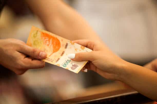 Mayo llega con aumentos de tarifas, pasajes, alquileres y prepagas Mayo llega con aumentos de tarifas, pasajes, alquileres y prepagas