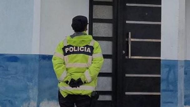 Un hombre de 38 años fue notificado en Río Grande tras delito registrado en una vivienda Un hombre de 38 años fue notificado en Río Grande tras delito registrado en una vivienda