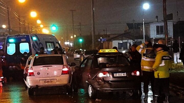 Peligro al Volante: Choque múltiple entre vehículos.