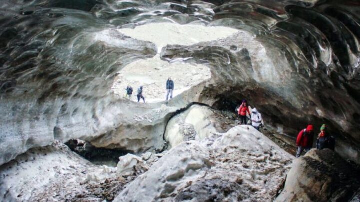 USHUAIA: Prohiben el ingreso a las cuevas de hielo del Glaciar Vinciguerra durante todo el año