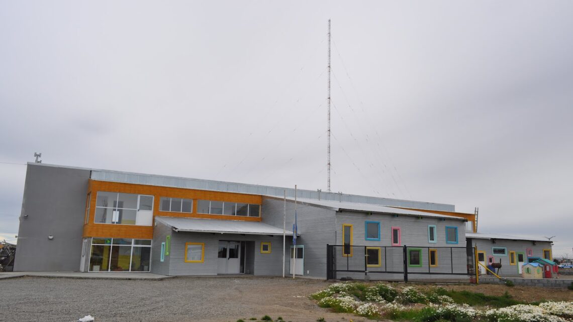 Robos en Colegios: Sujeto detenido por intento de robo de herramientas a un colegio donde ya intentaron ingresar varias veces. Robos en Colegios: Sujeto detenido por intento de robo de herramientas a un colegio donde ya intentaron ingresar varias veces.