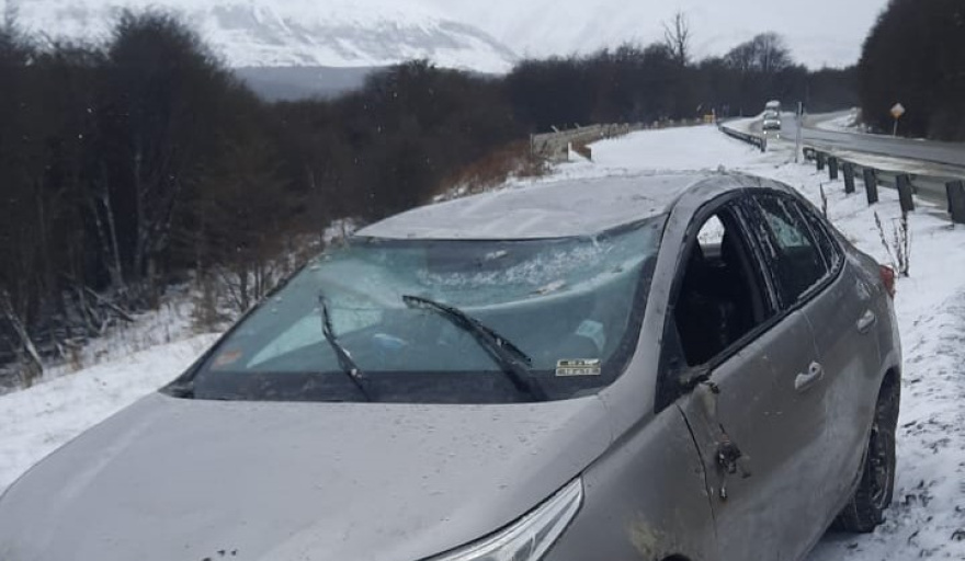 Vuelco cerca del valle Carabajal