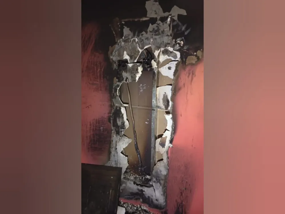 INICIO DE INCENDIO EN USHUAIA TERMINÓ CON UNA MUJER HOSPITALIZADA.