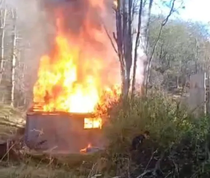 VORAZ INCENDIO DEJA COMO SALDO A UN ADULTO MAYOR HOSPITALIZADO.