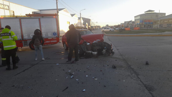 Choque en la esquina de Belgrano y Mosconi