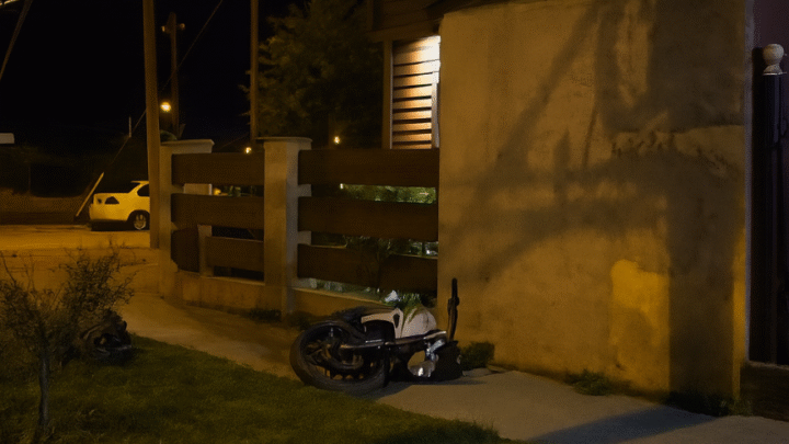 CHOQUE Y FUGA EN EL BARRIO INTEVU: BUSCAN CAMIONETA QUE ATROPELLÓ A UN MOTOCICLISTA.
