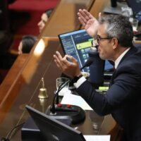 Martín Menem reactiva la agenda legislativa y el oficialismo busca correr el eje del caso Adorni