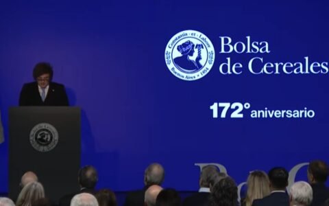 Javier Milei anunció una baja en las retenciones para el trigo, la cebada y la soja