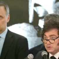 Milei afirma que no removerá a Adorni: el trasfondo de la decisión y el miedo de los ministros a alzar la voz