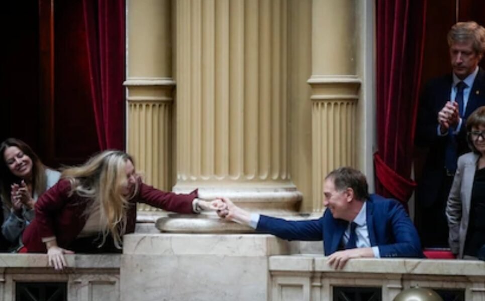 Milei oficializó a Santilli como nuevo jefe de Gabinete: el estratega que fue clave para las principales victorias del Gobierno