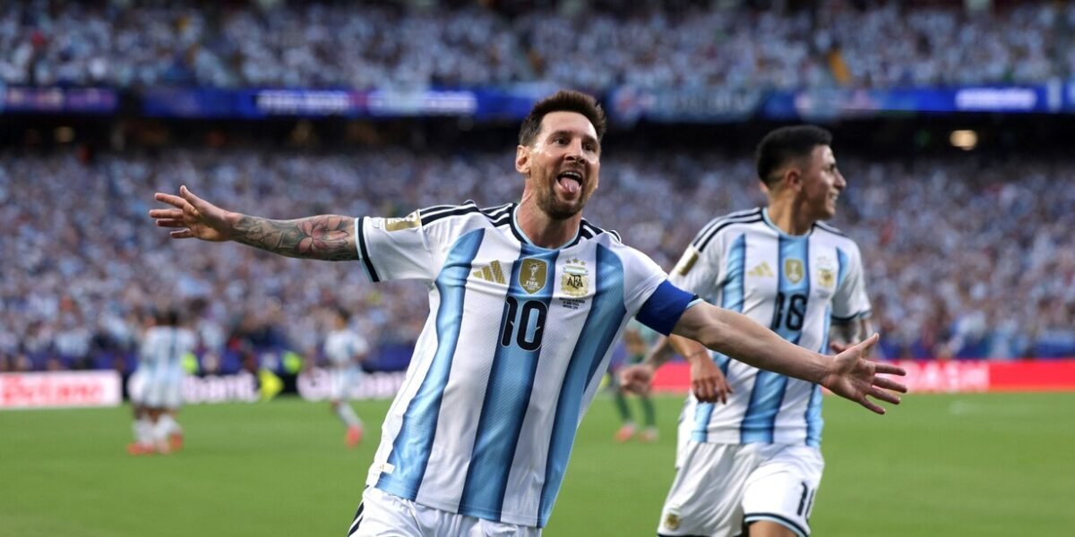 Messi firmó una noche inolvidable: triplete y una Argentina que vuelve a ilusionarse con la gloria