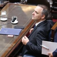 El PRO redobla la presión sobre Adorni: exige que dé explicaciones en el Congreso y desliza que su salida podría destrabar la crisis