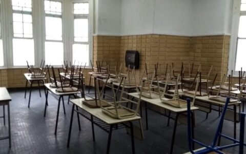 Paro docente: el Gobierno endurece los controles en las escuelas y anticipa un fuerte choque con los gremios