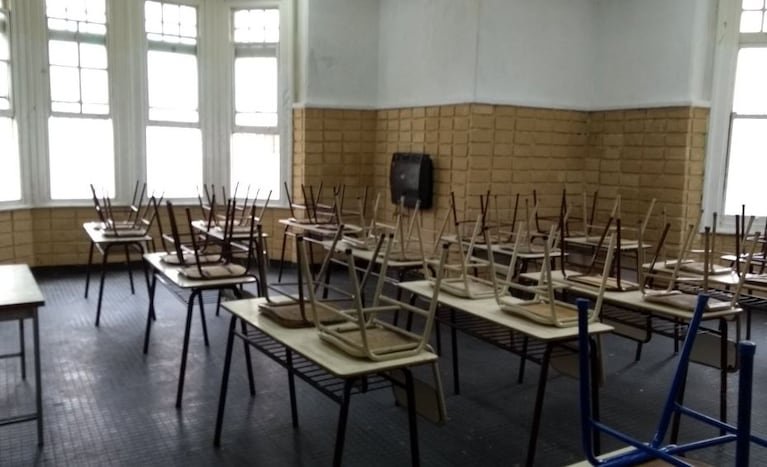 Paro docente: el Gobierno endurece los controles en las escuelas y anticipa un fuerte choque con los gremios