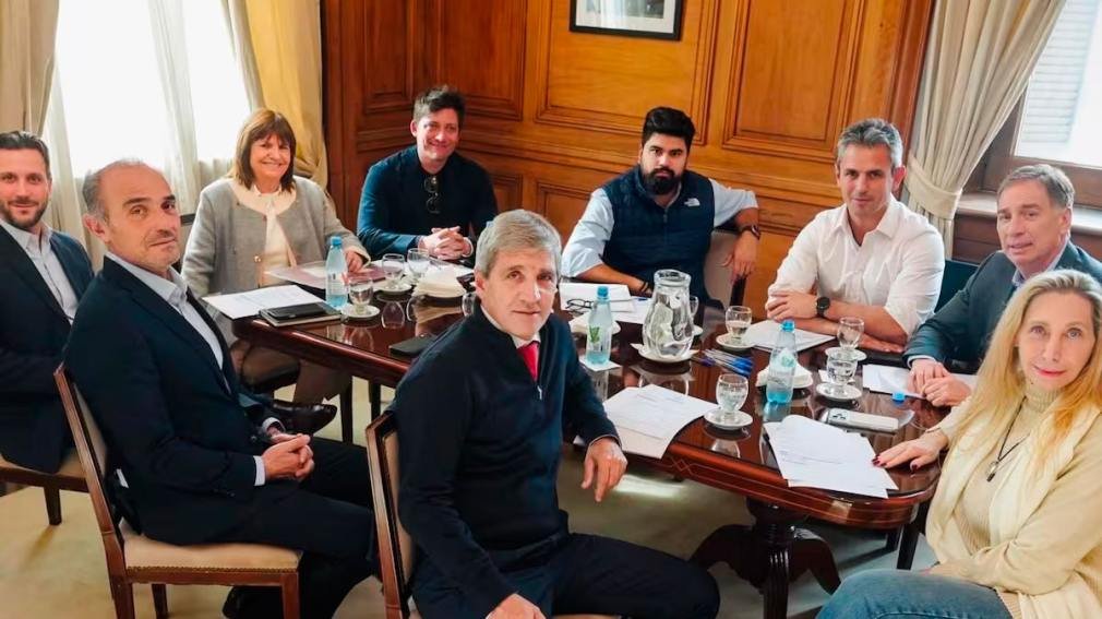 Tras la derrota por la ley de tierras, el Gobierno reordena su estrategia y busca retomar el impulso legislativo