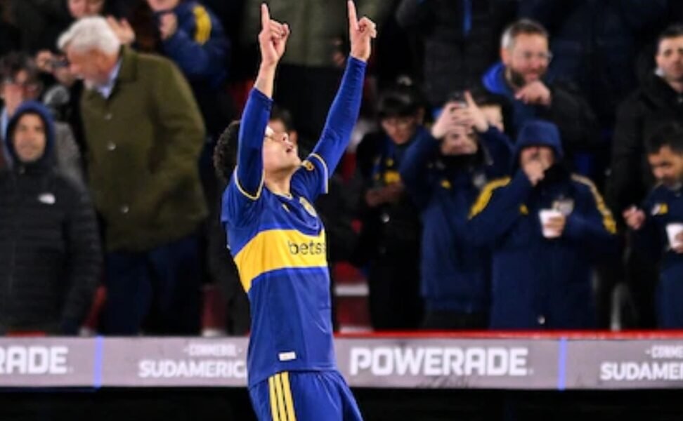 Figura, golazo y dos expulsiones forzadas: la actuación de lujo de Flores en la victoria de Boca ante Recoleta