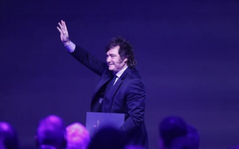 El oficialismo aprovecha el efecto Malvinas y acelera las negociaciones para aprobar la reforma electoral