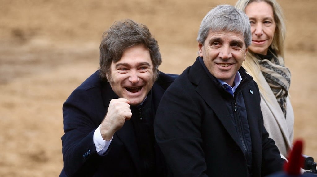 Caputo busca acelerar el acuerdo con los gobernadores, pero el ala política del Gobierno marca sus propios tiempos