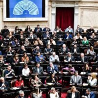 Diputados enfrenta una sesión decisiva: el Gobierno busca apoyo aliado para sostener el DNU 70, pero persiste la incertidumbre